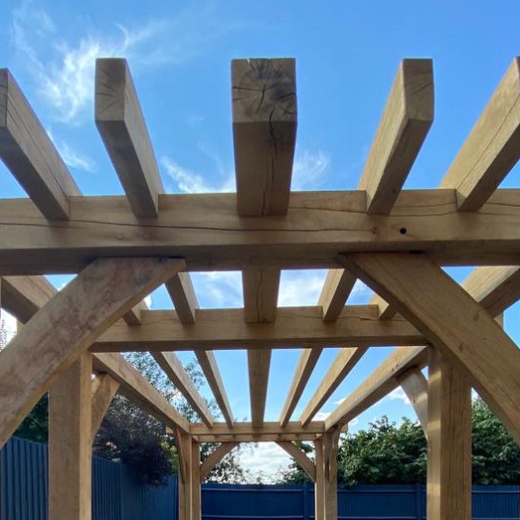 ALightTouchLtd's tweet photo. Another arbour up! Progressing through the build bit by bit! Site visit next week will allow me more pics. Lovely job, great client. #lovemyjob #gardendesign @roundwoodtweet https://t.co/zYgARdsovg
