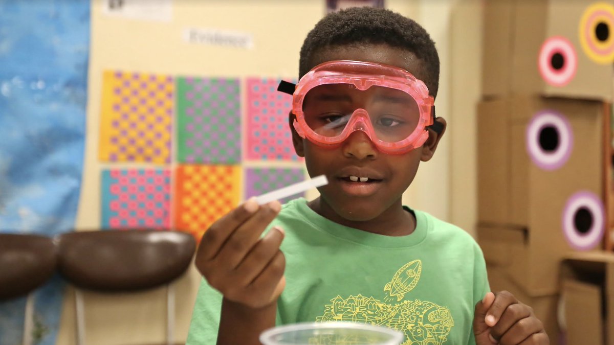 azsciencecenter's tweet photo. Kids can be biologists this summer! Our Science on Wheels program, @GSKUS and @TheFranklin are teaming up to bring Arizona elementary students #ScienceInTheSummer 🔬 Learn more about the impact ➡️ https://t.co/5CIwl7IOFf
#GSKSIS https://t.co/TJpAMlKENl
