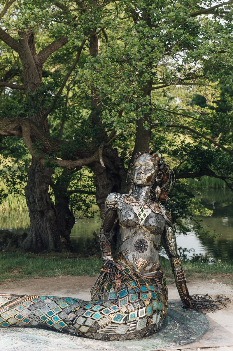 ArdaghGlass's tweet image. Our #Barnsley facility is supporting Radical Horizons; The Art of Burning Man sculpture exhibition. The mermaid ‘Coralee’ was created by artist @danaalbany with local children. Why not visit (for free) and try to spot our blue #glass? #burningmanchatsworth @chatsworthofficial