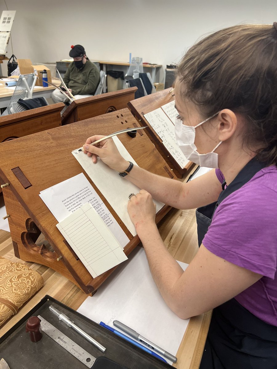 michaelarrbaca's tweet photo. Some scribal work at this week’s Making Meaning workshop @FolgerResearch #folgerinstitute #scribalworkshop @TAMULiberalArts @tamuresearch https://t.co/IFqTHDturF