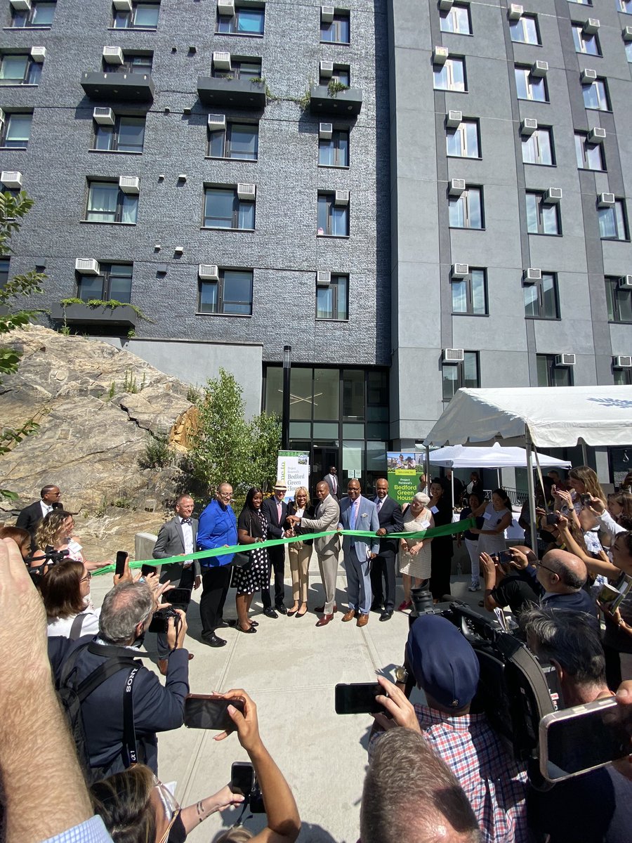 _SWinter's tweet image. Exciting day yesterday at the ribbon cutting of @ProjectRenewal Bedford Green House - Phase 2 starting soon! #SWAproject #aquaponics
