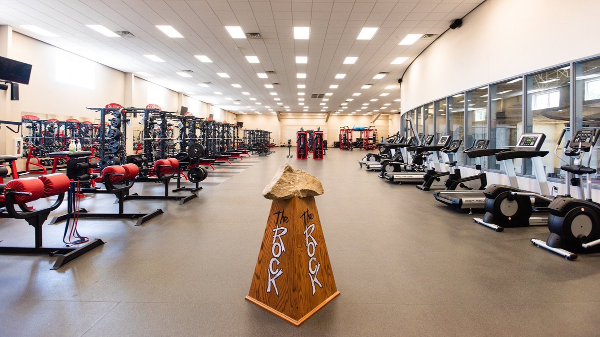 GorillasFB's tweet photo. ProMaxima Strength and Conditioning Center‼️💪

🦍25 Weight Racks
🦍11,000 square feet 
🦍1,200 pieces of equipment 

#FacilityFriday 
#CTG https://t.co/8pLTB38L9D