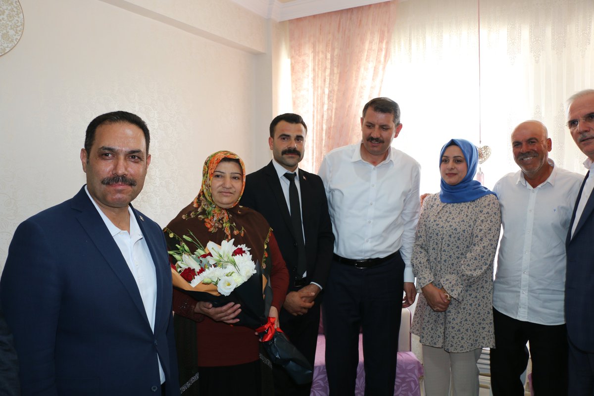 15 Temmuz Şehidimizin Değerli Ailesini ve Kahraman Gazimizi  Ziyaret Ettik.
aile.gov.tr/sanliurfa <a href="/deryayanikashb/">Derya Yanık</a> @hasanbilici63 <a href="/valisalihayhan/">Salih AYHAN</a> <a href="/ashb_sehitgazi/">Şehit Yakınları ve Gaziler Genel Müdürlüğü</a> <a href="/tcailesosyal/">T.C. Aile ve Sosyal Hizmetler Bakanlığı</a>