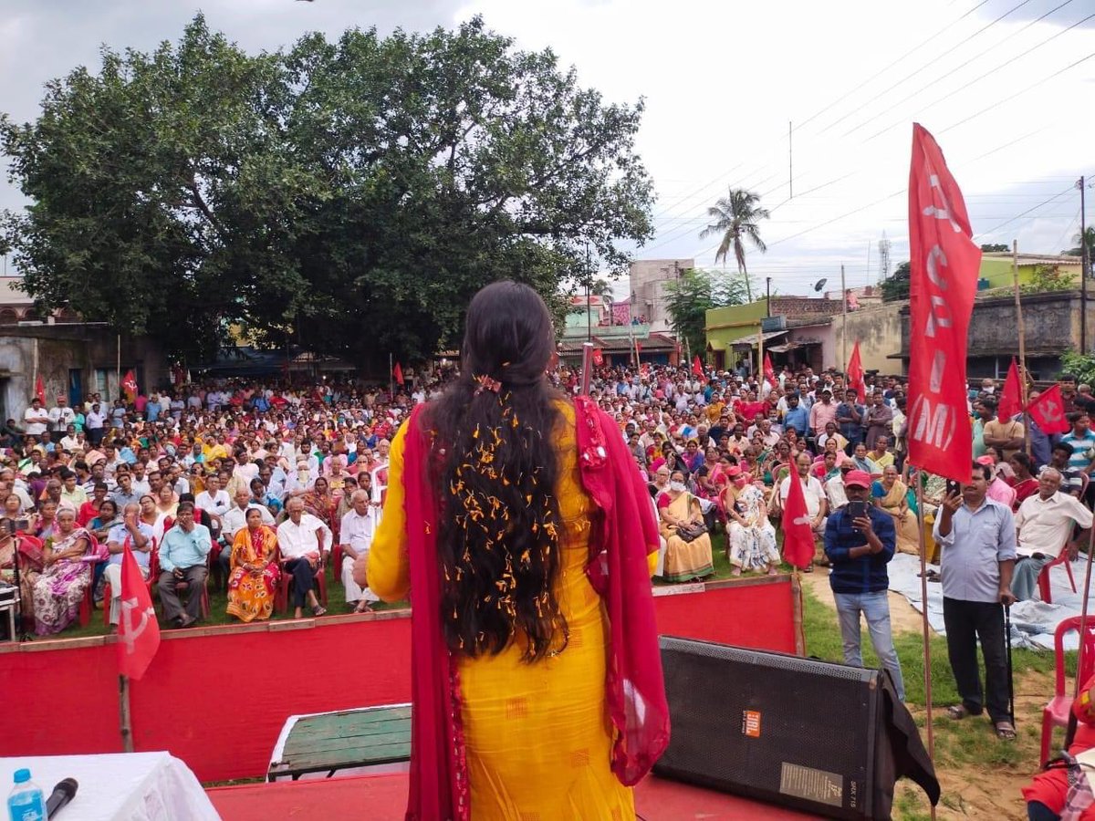 CPIM_WESTBENGAL's tweet photo. #RebuildDurgapur
#go4future
শহরের উজ্জ্বল ভবিষ্যতের সন্ধানে আজ শ্যামপুরে ৭১ টি বুথের জনসভা।
ভ্রষ্টাচার, জুমলা এবং নৈরাজ্যের বিরুদ্ধেঃ-
"শহরের পরম্পরা রক্ষা করো
উন্নয়নে মানুষের অংশগ্রহণ
সুনিশ্চিত করো-
উন্নত পুরবোর্ড তৈরী করো।" https://t.co/G0i63e5UFH