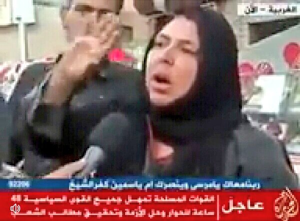 Happiness_owner's tweet photo. - إسمك إيه يا حجة ؟!!!
= نجوي إبراهيم
- إيه رأيك في البيان بتاع سيادة الفريق ؟!!!
= أحسن حاجة عملها .. أحسن حاجة إنه يشيله بتاع قال الله وقال الرسول ده . . .
     ((( حدث بالفعل في  ٣ / ٧ / ٢٠١٣  )))  🤭 https://t.co/Zugmsl6uju