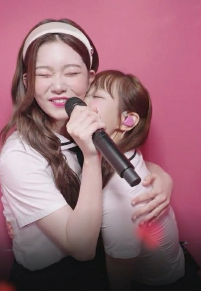chuuki cuddle