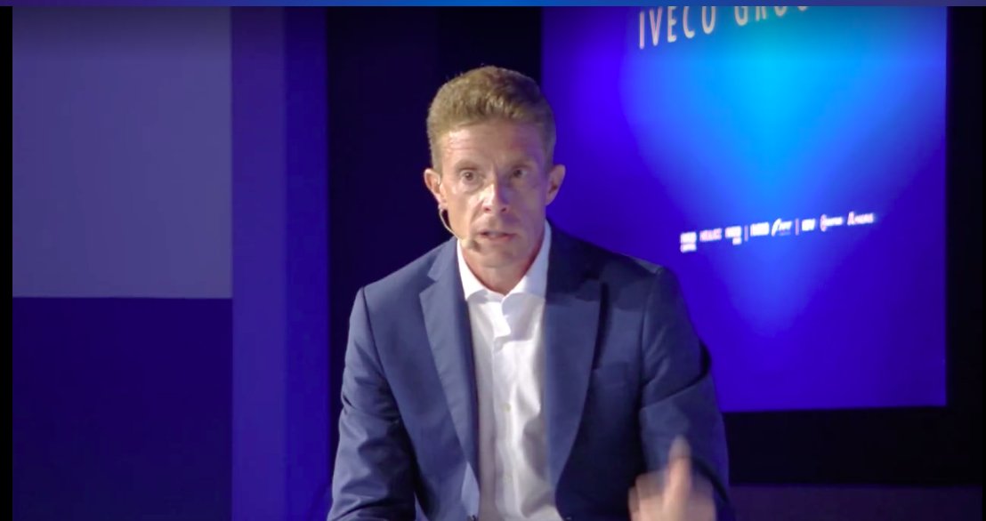 MindTheBridge's tweet image. #BEYOND - @ivecogroup_ Group Days 
Propulsion Roundtable 

On stage now Alessandro Rossi, CTO @azimutbenetti 

What solutions for big yachts propulsion today? 
1 word: Hybrid. 

moderated by @aonetti cc @BlueEnergyMotor @FPTIndustrial @Fontanafredda_ #Bennamann 

#Maritime