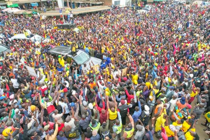 HonKingara's tweet photo. Ruiru has so decided, it is Ruto the fifth.
I am so delighted, let's make this happen on 9th August.
#UDAKenya
#KenyaKwanza
#FormNiBottomUp
#mpruiru2022 https://t.co/wOpnJZKu2z
