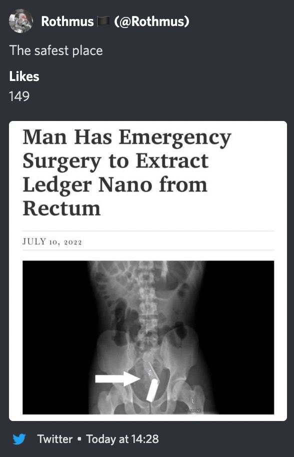oih_ana's tweet photo. On vous a dit de bien cacher votre #ledger mais y a des limites tout de même!!!! #LedgerLiveApp #Cryptos #cryptocurrency #bitcoin #btc https://t.co/OyBN0E9TEQ