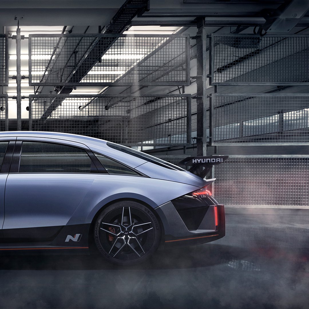 HyundaiMEA's tweet photo. A new standard for future high performance.
The RN22e.
 
This is how the future of driving looks like.
#HyundaiN #Neverjustdrive #Nday #RN22e #EGMP #RollingLab #evN

معيار جديد للأداء المستقبلي المتفوق تضعه RN22e
 
هكذا يبدو مستقبل قيادة السيارات.

https://t.co/aFr3AxoFYB https://t.co/N1n7bpk7mA