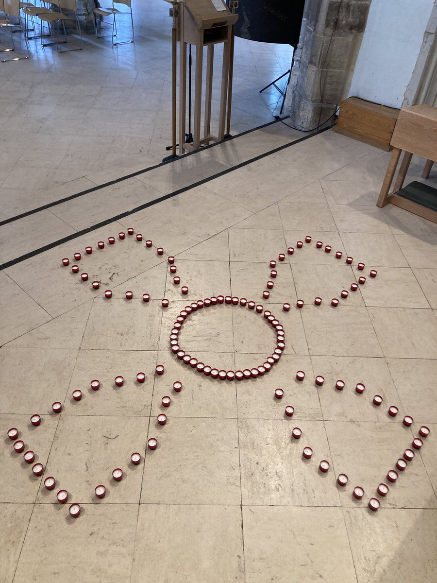 chelmscathmusic's tweet photo. The building is ready and looking superb thanks to the staff teamโs hard work. We look forward to welcoming you from 6.30 to look around. Music from 8 and Compline at 9 pm. What will you discover? #candlelight #CathedralsatNight #art #atmopshere #sacredspace #music #Chelmsford https://t.co/7Xquz2mpC2