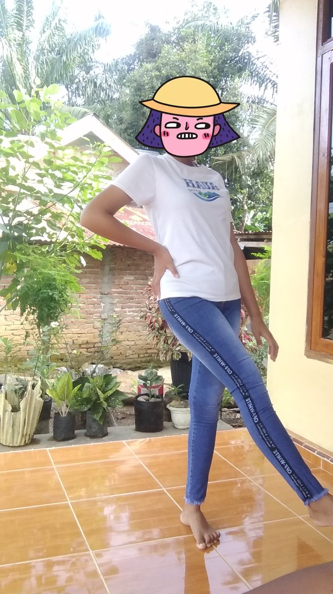 sara_ftrn's tweet photo. Plisssss seneng banget ‼️ nyesel cuma beli satu 😭😭 pake jeans gini keliatan lengsing dan lebih muda 🥰 harga under 30k loh, kualitas bagussssss 👍🏿
Yang ngga percaya, cek sini 👇🏻
🛒 https://t.co/LZrlfFvC6N https://t.co/xHDAapit1j