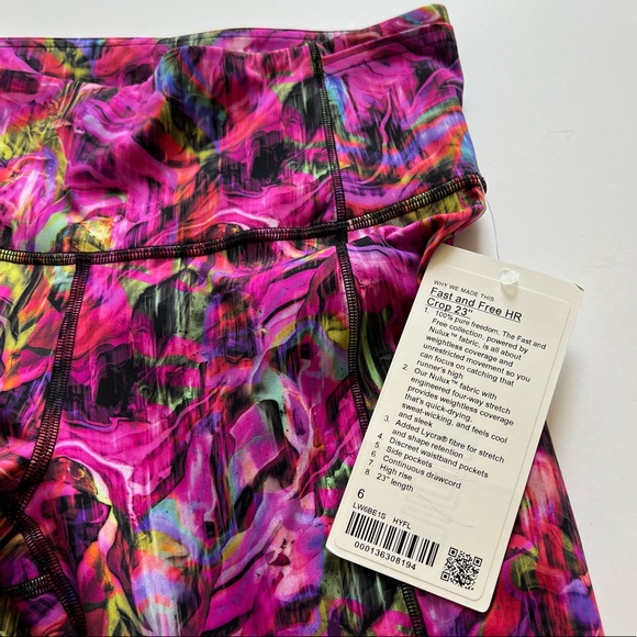 map2271's tweet photo. So good I had to share! Check out all the items I'm loving on @Poshmarkapp from @khesse8 @CandiFay12 #poshmark #fashion #style #shopmycloset #tommybahama #lululemonathletica #thejetsetdiaries: https://t.co/HIVZkprlU5 https://t.co/54nmr4i8WS