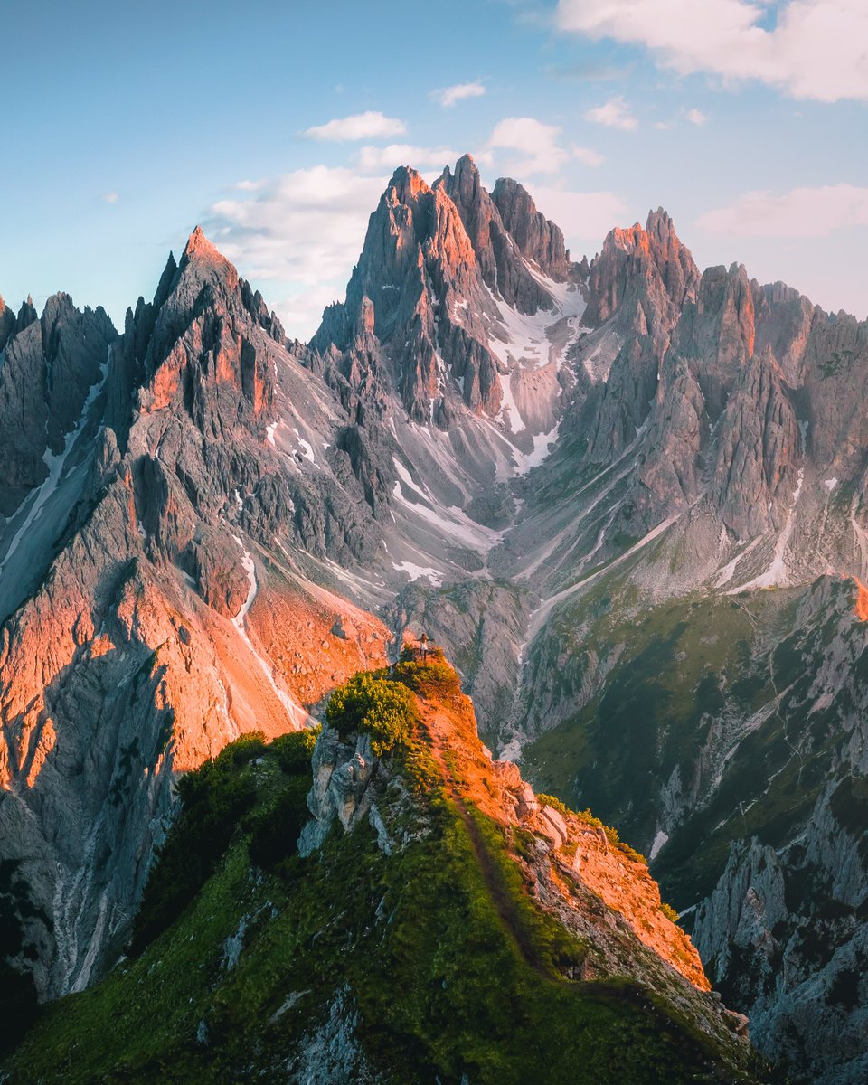 My third piece of "Standing on Earth" Endless mountains is now available on <a href="/foundation/">Foundation 🌐</a> 💡
  
Maybe one of the most beautiful spots in Dolomites ⛰
Getting here is not easy, but the view is worth it.

Hope you like it ❤️

👉🏻 foundation.app/@RebeccaPaviol…

#nftphotography #nftcollectors