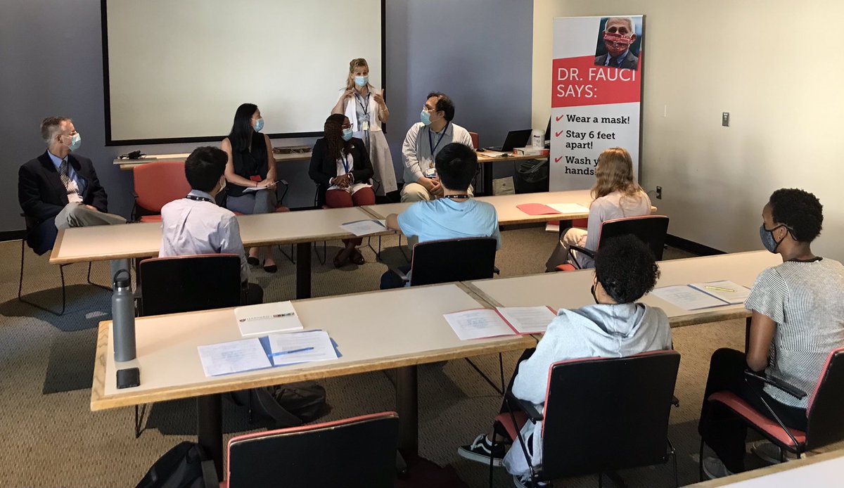 neotech03's tweet photo. @HMS_DICP Project Success students spend day @McLeanHospital learning about mental health field. Matthew Chan MSN, RN - Wish I had a career panel when I was 17. https://t.co/I9f5lh3Ugo