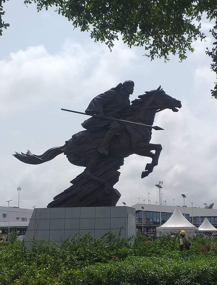 🇧🇯 Dès que vous descendez à <a href="/CotonouAeroport/">Cotonou Aéroport 🇧🇯</a>, c'est Bio Guera qui vous accueille...🥰. Inauguration prévue à la fin de ce mois.