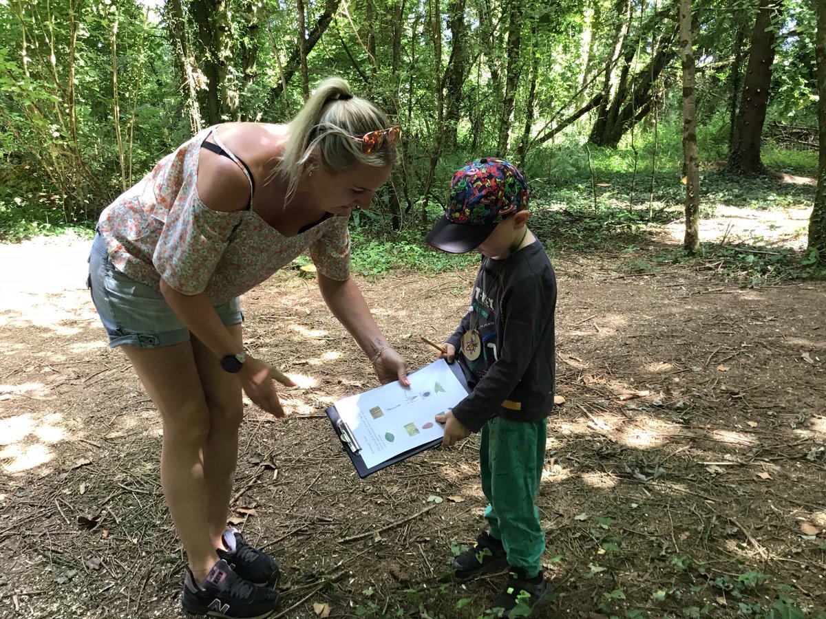 StanFoxClass's tweet photo. Family fun at Forest School today 😊 https://t.co/CRzO8ZsCZ1