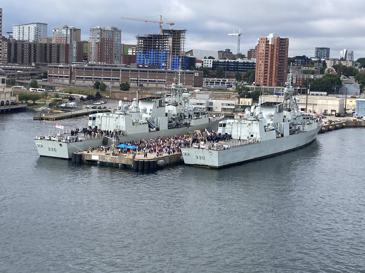 Welcome home to #HMCSHalifax and #HMCSMontréal after successful completion of #OpREASSURANCE. @MV_Asterix happy to have provided last ⛽️ before #home for well deserved family break!  @RCN_MARLANT @RoyalCanNavy @nruasterix  #ReadytoSupport