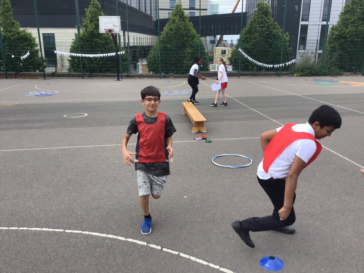 Sacred Heart Y4 tweet media