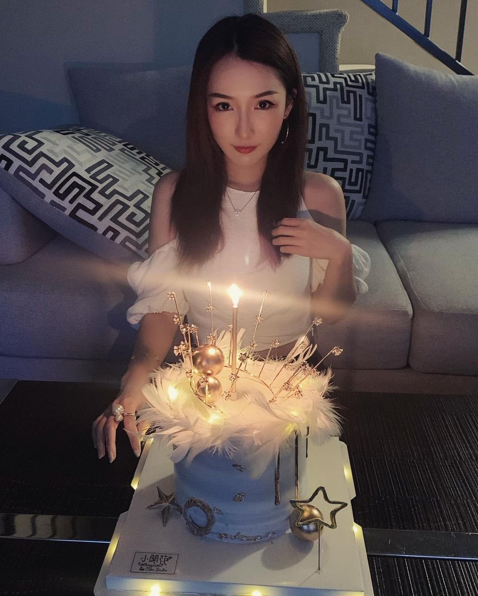 danielalii_'s tweet photo. I didn't realize that the photos taken on my birthday the year before were still on my phone https://t.co/EaAIwBOc1P