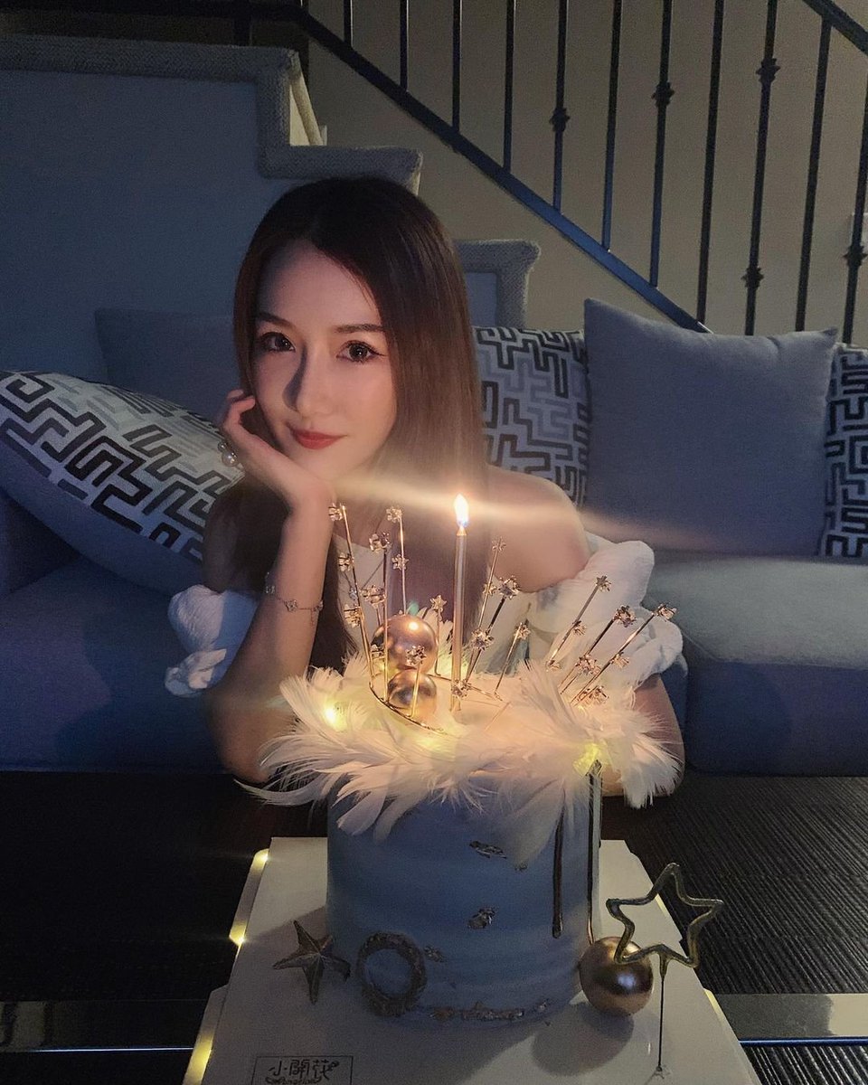 danielalii_'s tweet photo. I didn't realize that the photos taken on my birthday the year before were still on my phone https://t.co/EaAIwBOc1P