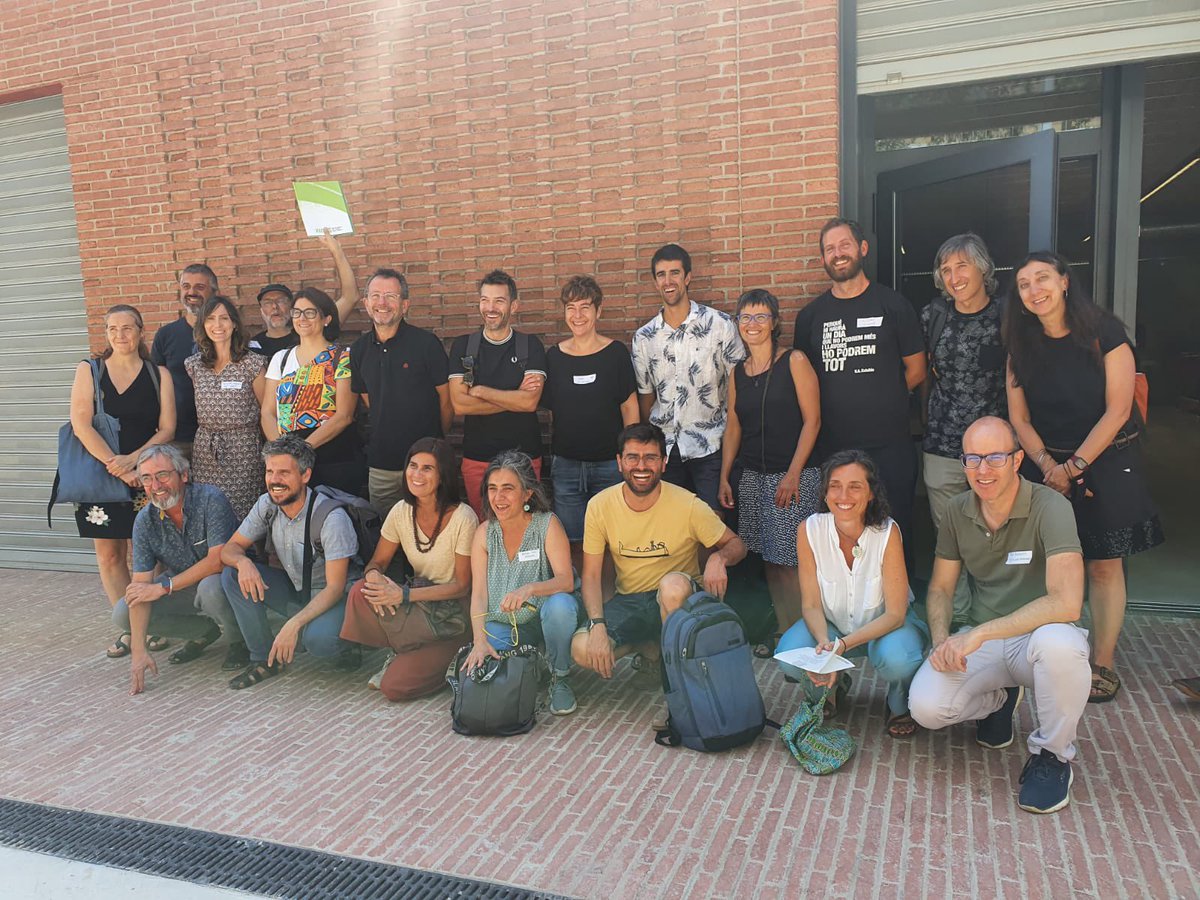 patunikos's tweet photo. No hi érem totes, però finalment ens hem pogut desvirtualitzar en la celebració del 5è aniversari de l' @XmessCat 
Moltes gràcies @grameimpuls per acollir-nos 💜 #FemESS https://t.co/z964xl3BO4