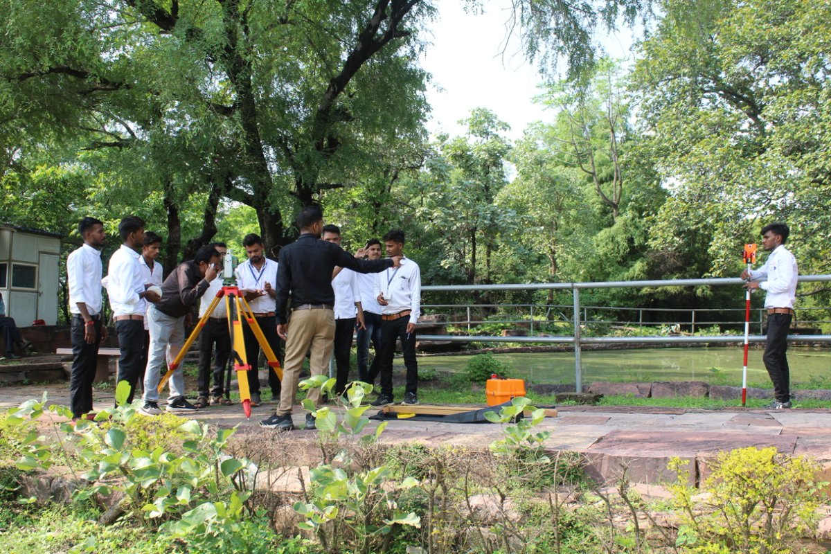 Sumit260702's tweet photo. #AICTE
#missionamritsarovar
#ASIbhopal https://t.co/A2G5ONGFLc