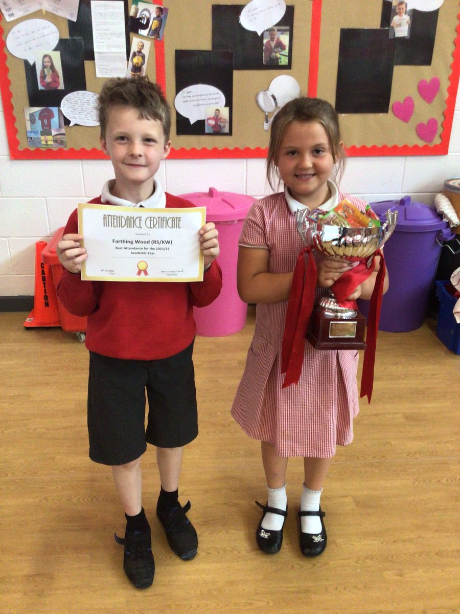MrsBrockJLPS's tweet photo. Best attendance of the year went to @y2farthingwood and @Bodaciousbees 👏🏼🏆 https://t.co/2UUVqZTtgG