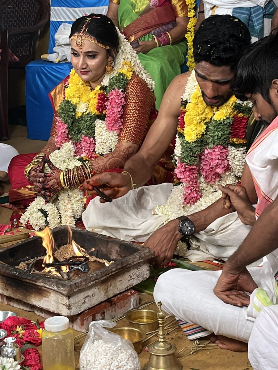 mathursumit14's tweet photo. So happy for Kanika and Mani! congrats Dear Kanika &amp; Mani!!!#KaniKaMann https://t.co/K1b82EUM31