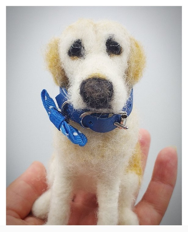 💙Meet Texi💙I loved mixing the colours for this pet portrait sculpture and its been finished off with a little blue collar and spotty bow tie. Texi will be making his way all the way to Maryland in the USA from here in the UK
#custom #handmade #HandmadeHour
#SmallBiz