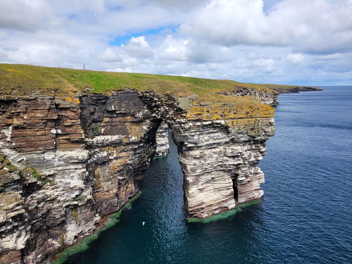 Jamie_LEJOG's tweet image. Day 95: Lybster to Wick, 14 miles. Started the day with a final bit of road walking to pick up the John O Groats trail at Whaligoe. From there it was a stunning coastal walk along the clifftops.