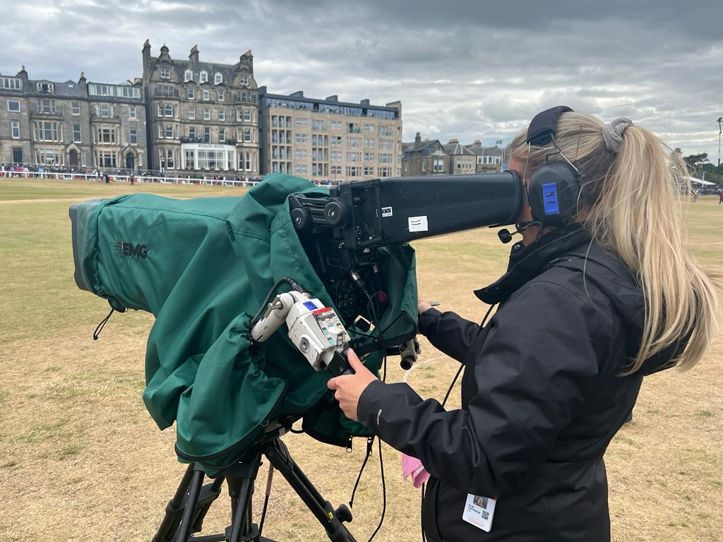 EMGLiveUK's tweet photo. It's day two at @TheOpen ⛳ and we're enjoying some first class #golf at #StAndrews. Check out this great article about our @ACSMediaUK 350yard/320 meters wire cam at The Open - https://t.co/NDm3UDoKB4
@BroadcastRF #WEMG #EMGUK#outsidebroadcast #TheOpen #BRF #ETP #IMG #Skysports https://t.co/EiIDmCMCdg