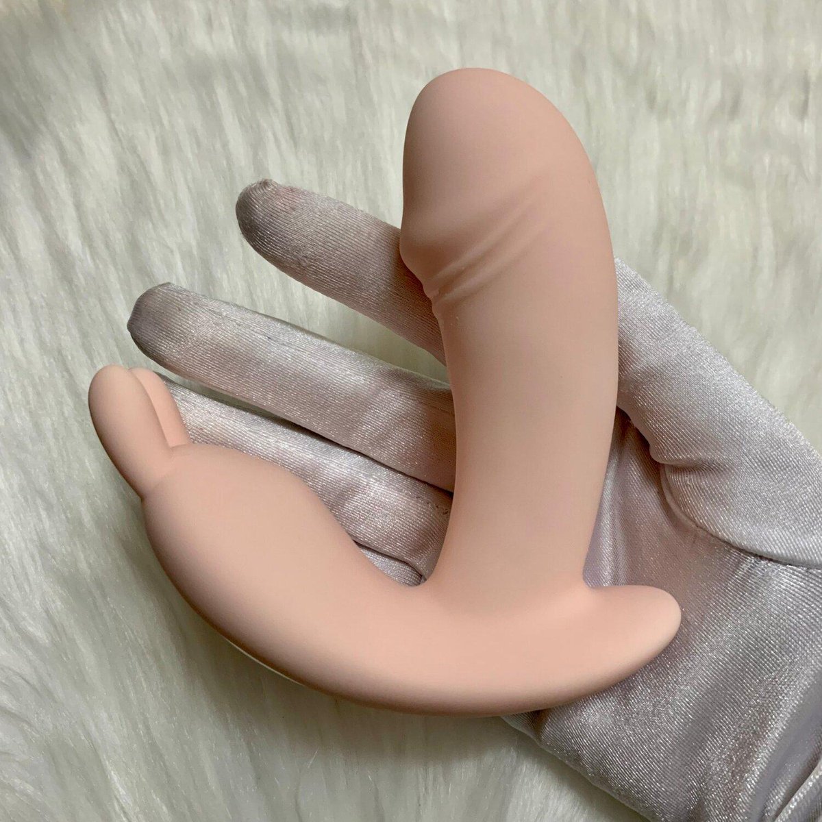 speent22's tweet photo. #Sextoy Wearable Vibrator ไข่สั่นน้องกระต่ายสีพาสเทล รูปทรงกระชับแนบไปกับจิมิ ใส่ออกไปข้างนอกได้ ปรับสั่นได้ 10 ระดับ มีรีโมทควบคุม
❕ราคา 799 บาท

#ไข่สั่น #ไข่สั่นusb #sextoy #ของเล่นผู้ใหญ่ #ของเล่นผู้ใหญ่ราคาถูก #ดิลโด้ราคาถูก https://t.co/fXLbwXrKqD