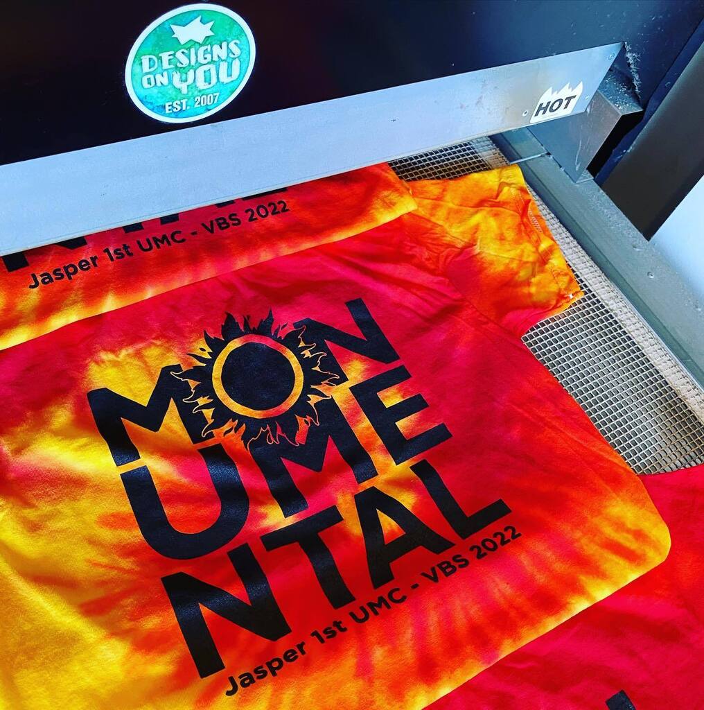 designsonyoucom's tweet photo. #PrintingToday Tis the season for VBS shirts. @jasperfirstumc https://t.co/IMdqrJCuhk https://t.co/66cQ6glYor