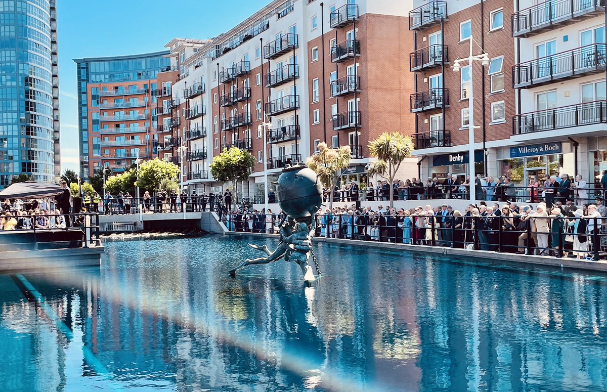 RN_DTXG's tweet image. Bravo Squadron supported the Vernon Monument dedication ceremony today. Such a privilege to meet so many of the incredible characters who are all part of the rich history of the Royal Navy Clearance Diving and Mine Warfare branches @RoyalNavy #divenavy #bombfrog 💣🐸