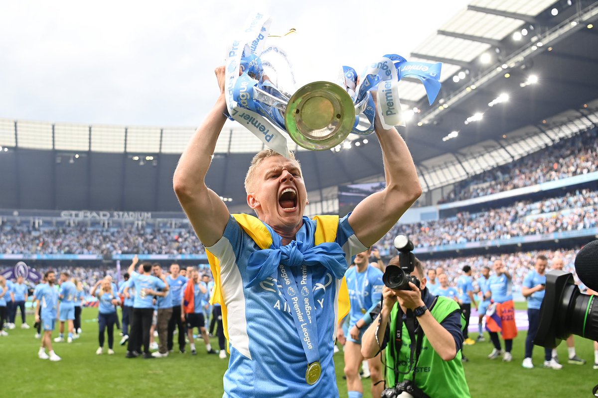 FabrizioRomano's tweet photo. Arsenal are now discussing personal terms with Oleksandr Zinchenko as negotiations with Manchester City are progressing well. 🚨🇺🇦 #AFC

Arsenal want to be fast on this deal, Arteta is pushing. Work in progress. https://t.co/AKGtqnuGdO