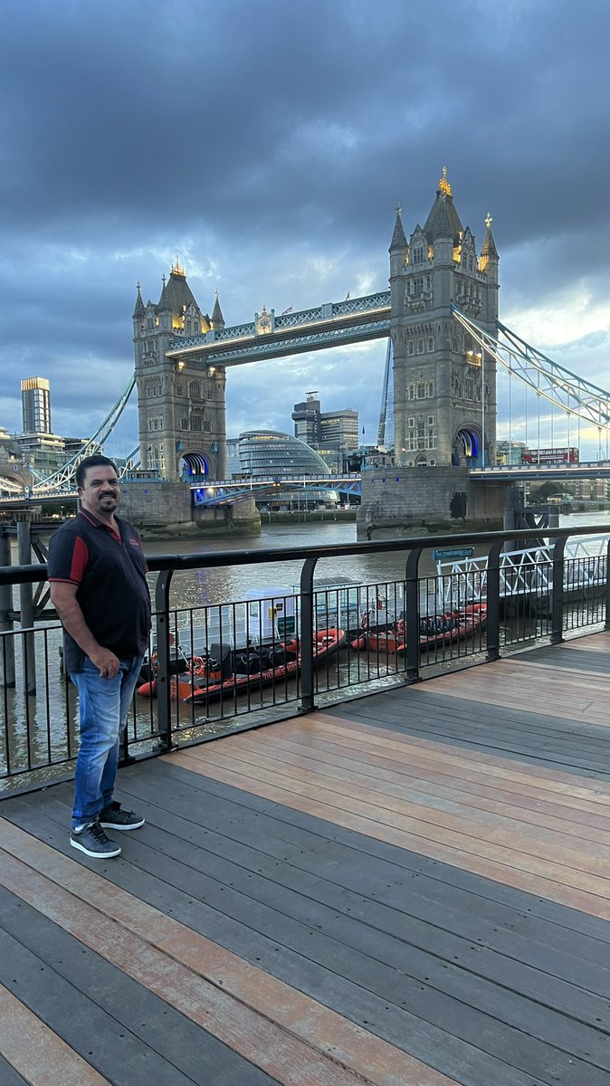 MenezesAnthony_'s tweet photo. Took a trip to London with my family after the rough covid period the world went through. I loved the impressive architecture and the level of cleanliness all around. It takes small measures to get our basic systems in place and I would love to see us do this in our home land. https://t.co/xvPS1P6o77