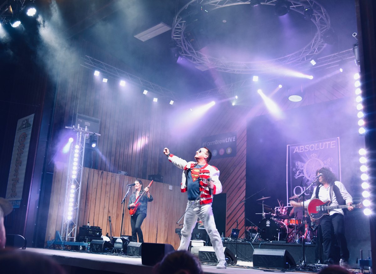 🎸ABSOLUTE QUEEN performs tomorrow at 8pm!! 🎸The second band in our Summer Tribute Series, Absolute Queen is a fantastic recreation of a Queen concert with all of the hits and bombast to take you back to those huge arena shows! 

#absolutequeen #queen #tributeband #summerconcert