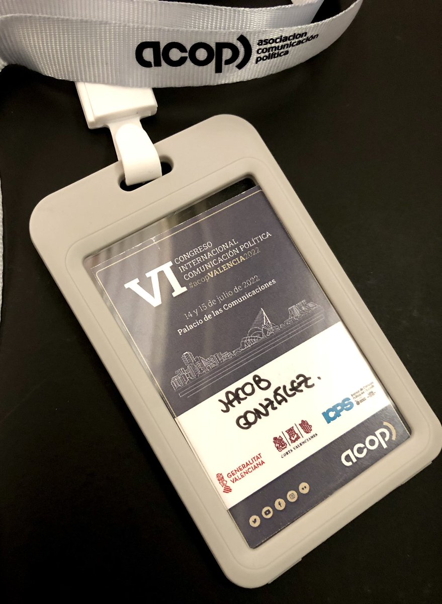 jacobglezcastro's tweet photo. Clausuramos el VI Congreso de ACOP felices por haber podido volver a juntarnos para compartir tanto sobre Comunicacion Política. Gracias a todos los que lo hacéis posible. #acopvalencia2022 #compol #investigación @JPedroMarfil @tamazquez @compolitica @JotaMSilvaA @indaloazul https://t.co/TE9omnTu1M