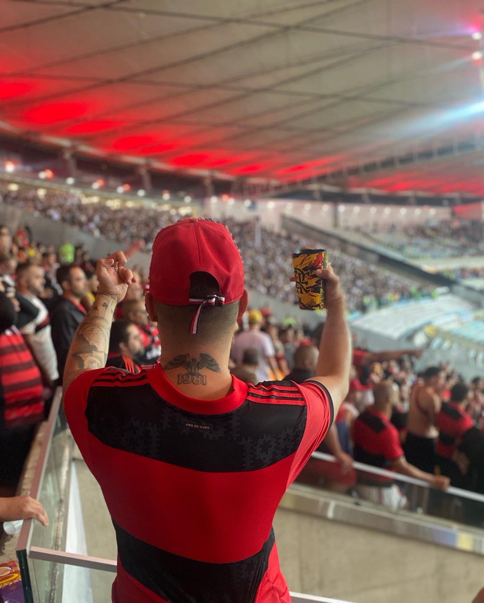 JvSucessada77's tweet photo. Noite Inesquecível 🖤❤️ https://t.co/yQmdlJdY25