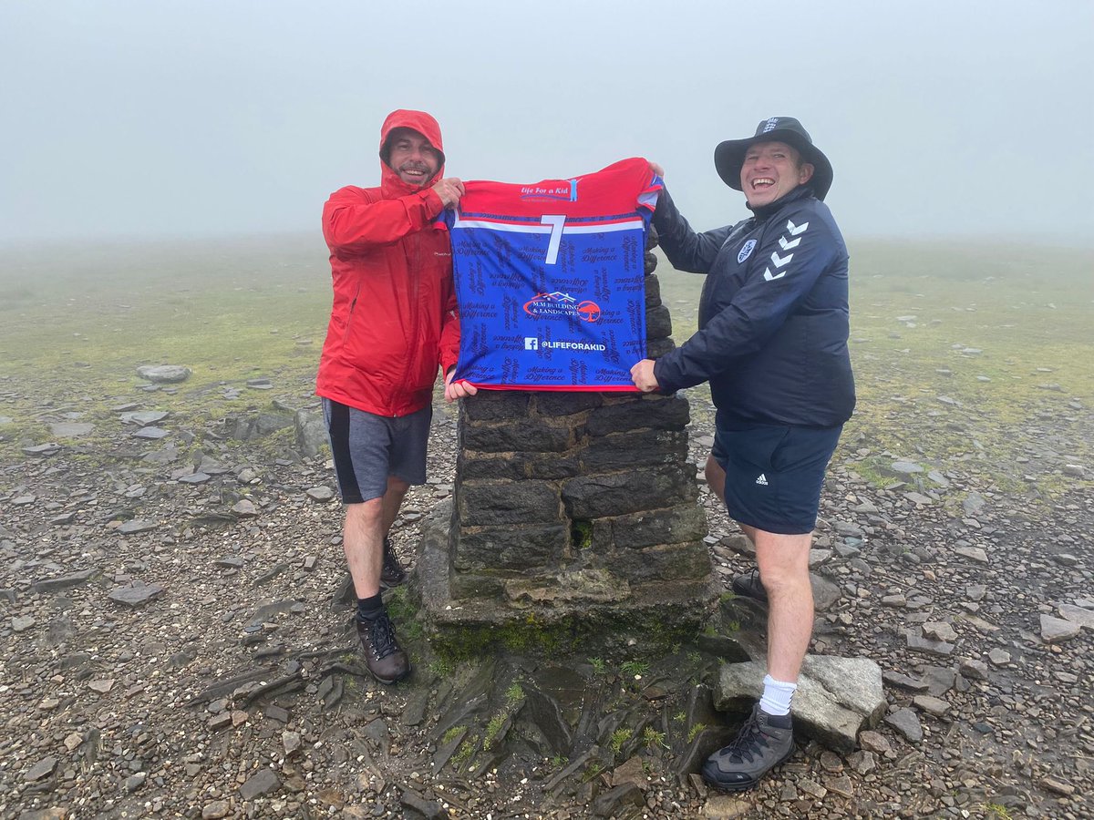 Davidmerrick18's tweet photo. Well that’s the 3 peaks done with a great bunch of lads!! All for a great cause so come on people get sponsoring the rest of the group who have ANOTHER 6 days to go😳😳🥾🥾https://t.co/Kp2xPnbCHX @Rob7Burrow @burrow_geoff @georgeyboy @jonnymorgan21 @Stilts84 @MarkTipping https://t.co/QPc7yjOWhV
