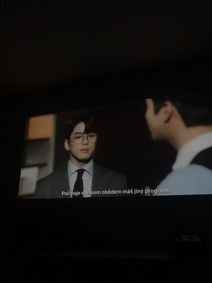 selmablkbasii's tweet photo. rewatching a business proposal again for the third time https://t.co/748gGasP6V