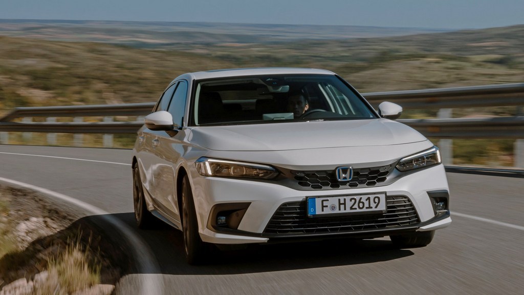 AutomediaMK's tweet image. Новата Honda Civic стартува од 33.000 евра is.gd/qKPOKs