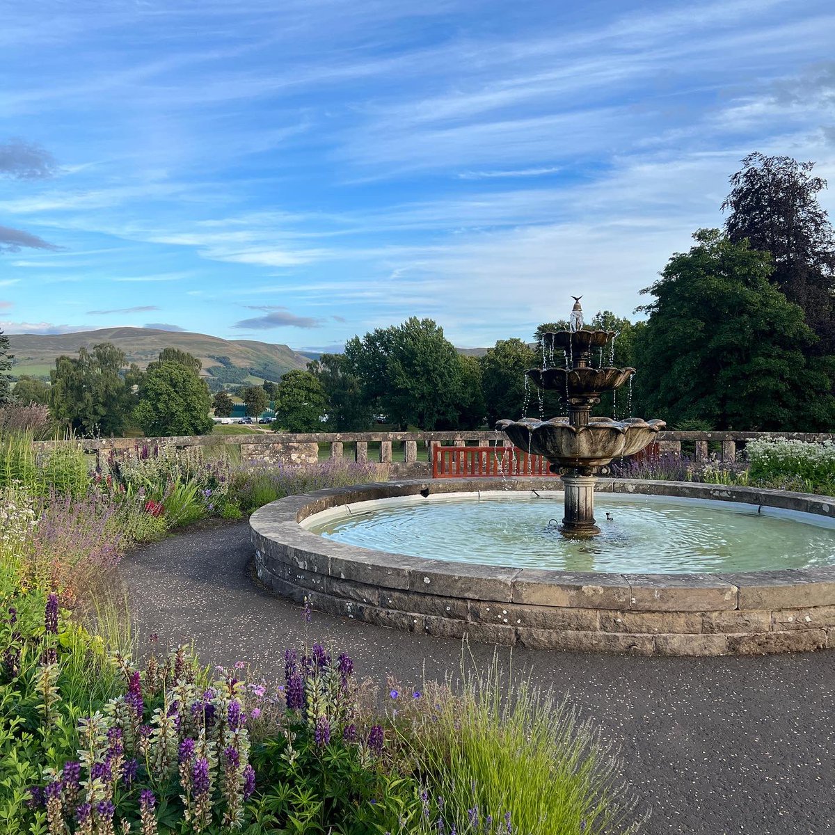 petrol_ped's tweet photo. Mammoth day today in my @HendyGroup long termer, the @renault_uk Arkana. Drove 500 miles up to Scotland to attend The 150th Open over the weekend. Nightmare traffic thanks to the M6 being closed but after 10 hours, 54mpg and no numb bum the car has impressed me 👌 #petrolped https://t.co/A77utj4qFQ