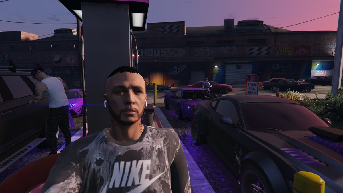 ElementalRP_'s tweet photo. Gassing up β½οΈ
#FiveM #GTARP #roleplay #ElementalRP #ElementalRolePlay #GTARP #GTA #GTAV https://t.co/bdjuV0f66p