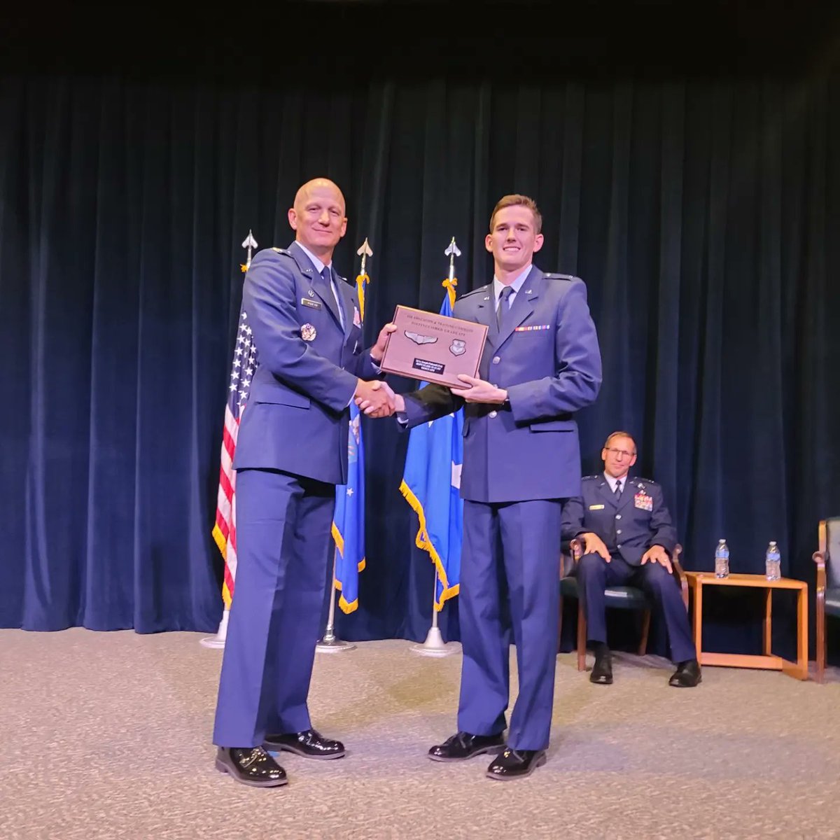 ErikRichardsUSA's tweet photo. Lt. @Joepinkstaff sweeping some awards today at the graduation of class 12/22 @usairforce pilot training #vanceairforcebase
#classof2020uga https://t.co/xEphYqaJ5A