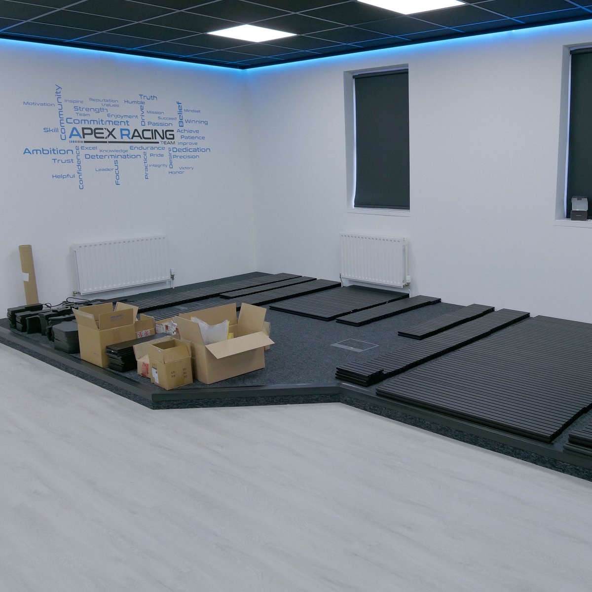 apexracingteam's tweet photo. 🔨 In-between the teams successes recently, everyone at the sim centre has been working hard this week assembling our brand new simulators from @realVRS, ready for customers to start visiting in the coming weeks! 

#simracing #apexracingteam #simcentre https://t.co/gr27TTndnK