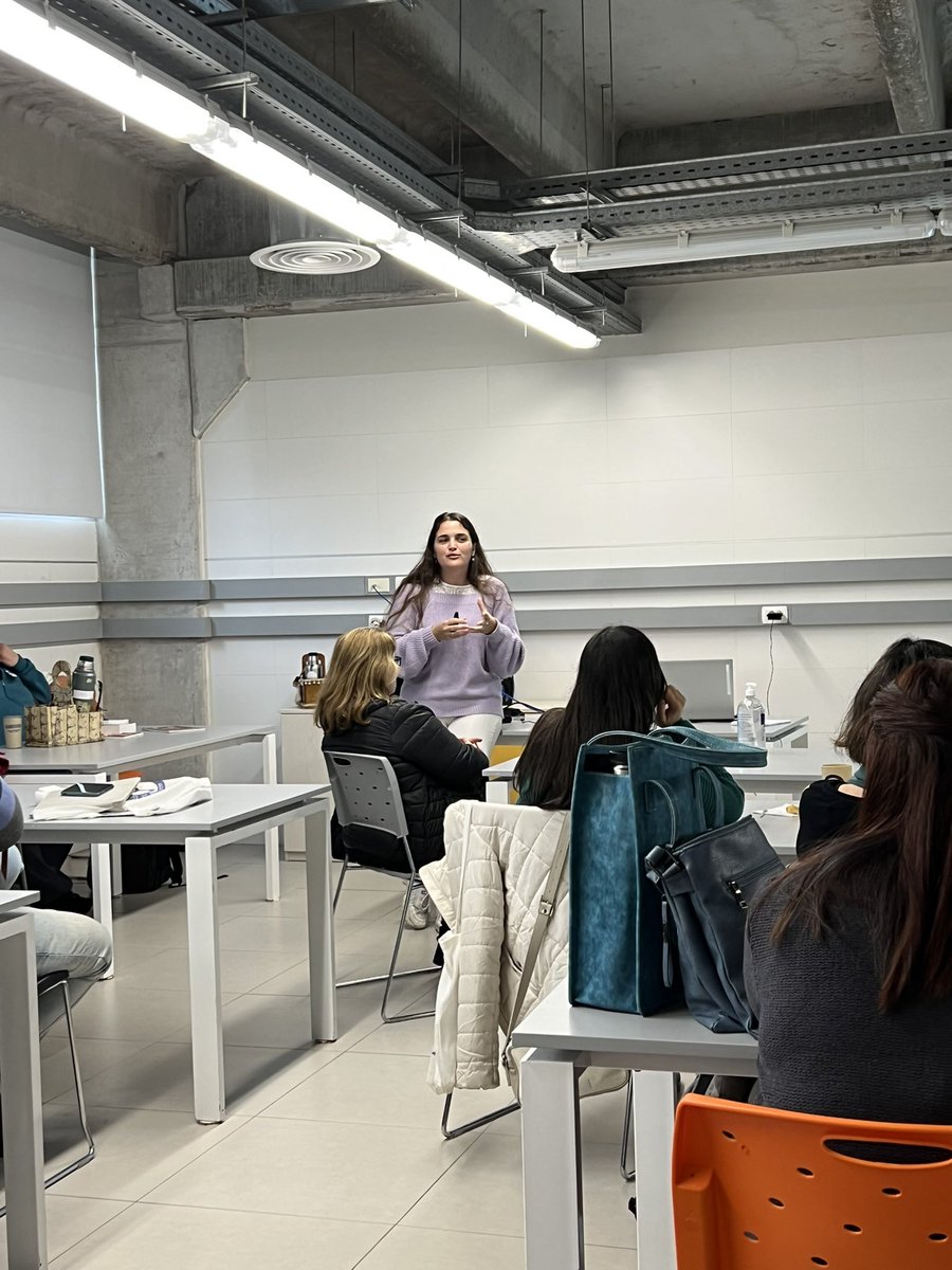 ana_perezespagn's tweet photo. Junto a docentes de Química de todo el país 🇺🇾 y de 🇧🇷 presenté una ponencia sobre tendencias culturales y tecnologías y cómo integrarlas a la enseñanza de la química.

📍XXIX Congreso nacional y XXIV congreso internacional de profesores de Química organizado por ADEQ en @UTECuy https://t.co/RvT4HjSDPP