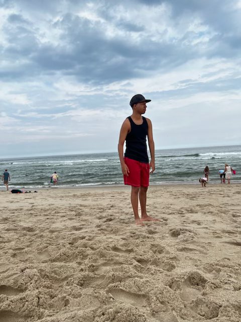 Carter80373840's tweet image. Day beach before birthday