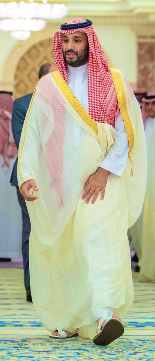 Rashedalo's tweet photo. الله يطول بعمرك ويقويك 💚 https://t.co/5xZlW9Y24S